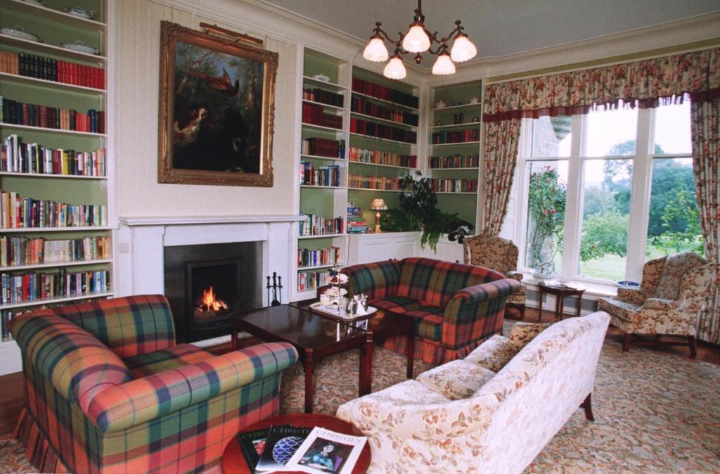 Glengarry Castle Hotel Invergarry Exterior foto